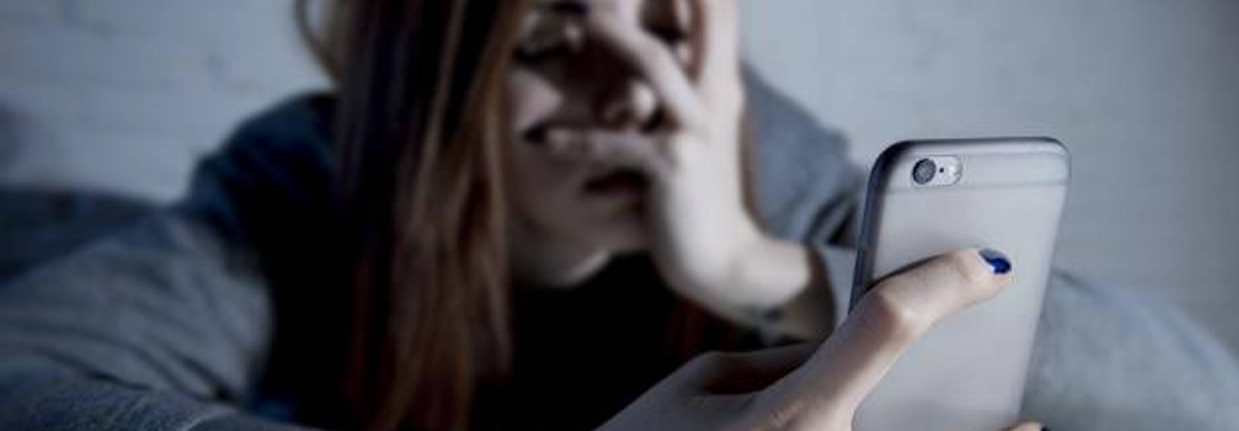 ABC - ¿Qué pasaría en España si ocurre un caso como el de la joven italiana que se suicidó?