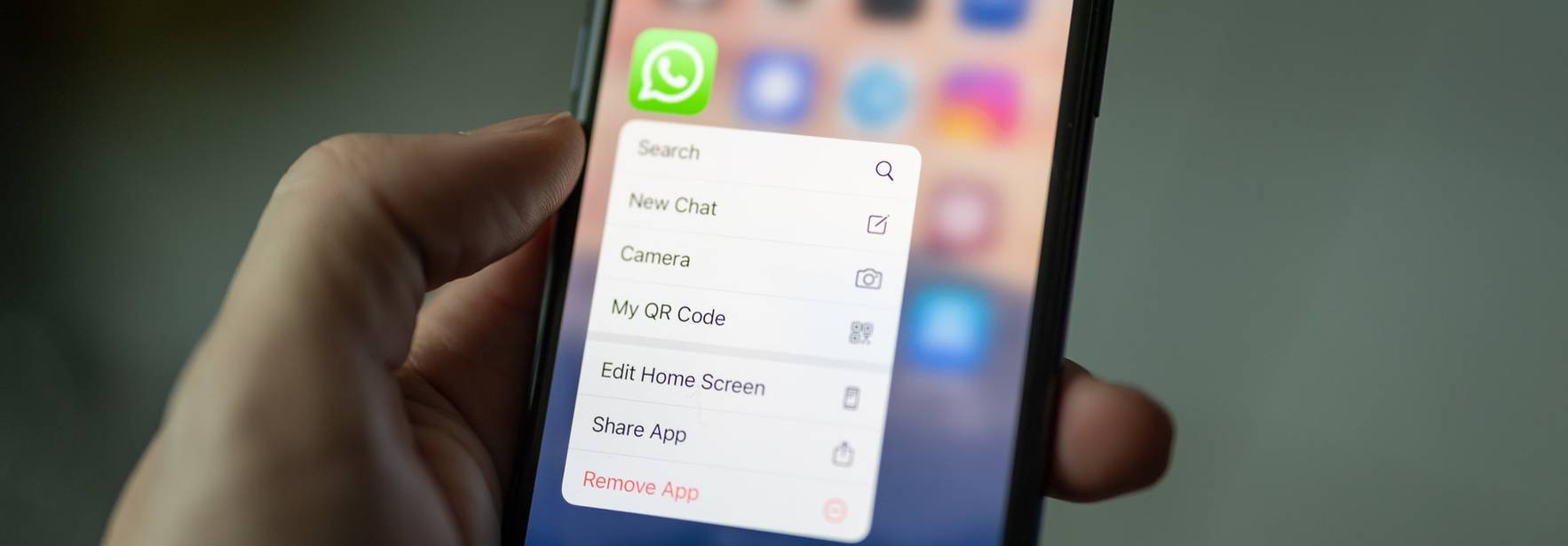 Expansión - Mi jefe no para de mandar WhatsApp en vacaciones, ¿puedo denunciarle?