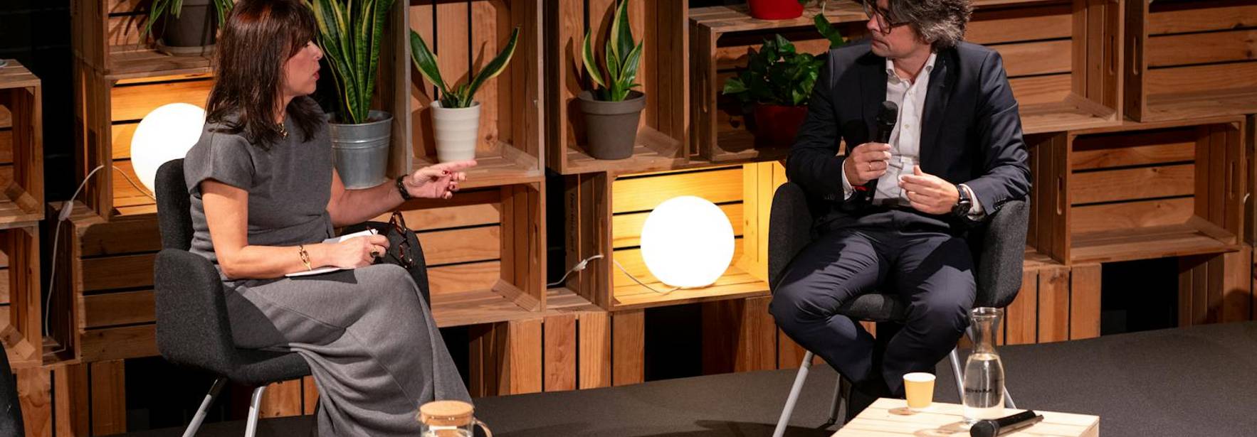 Prodigioso Volcán y ECIJA se alían para apoyar a las empresas en la integración de la inteligencia artificial