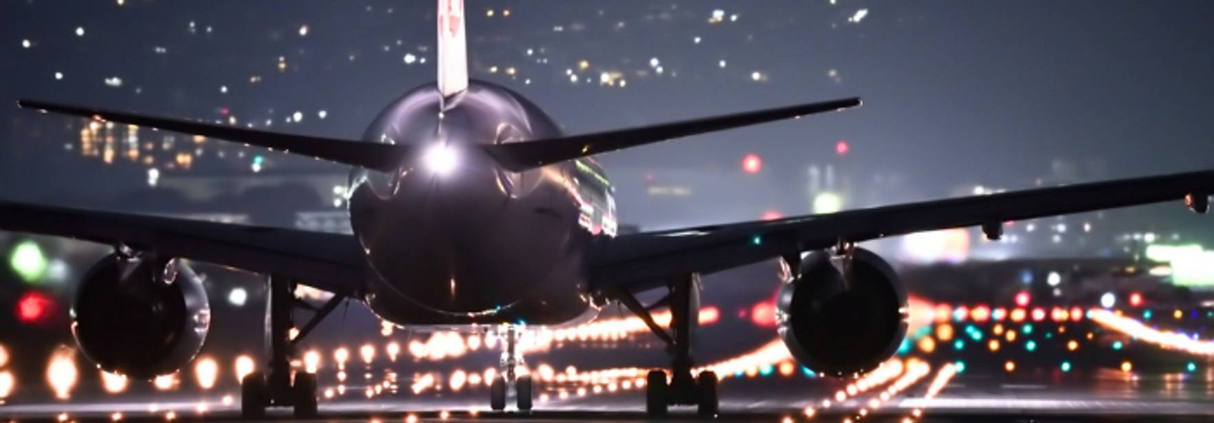Estados Unidos tiene nuevas reglas para aerolíneas que impactan a viajeros ticos: explicamos cómo puede sacarles provecho