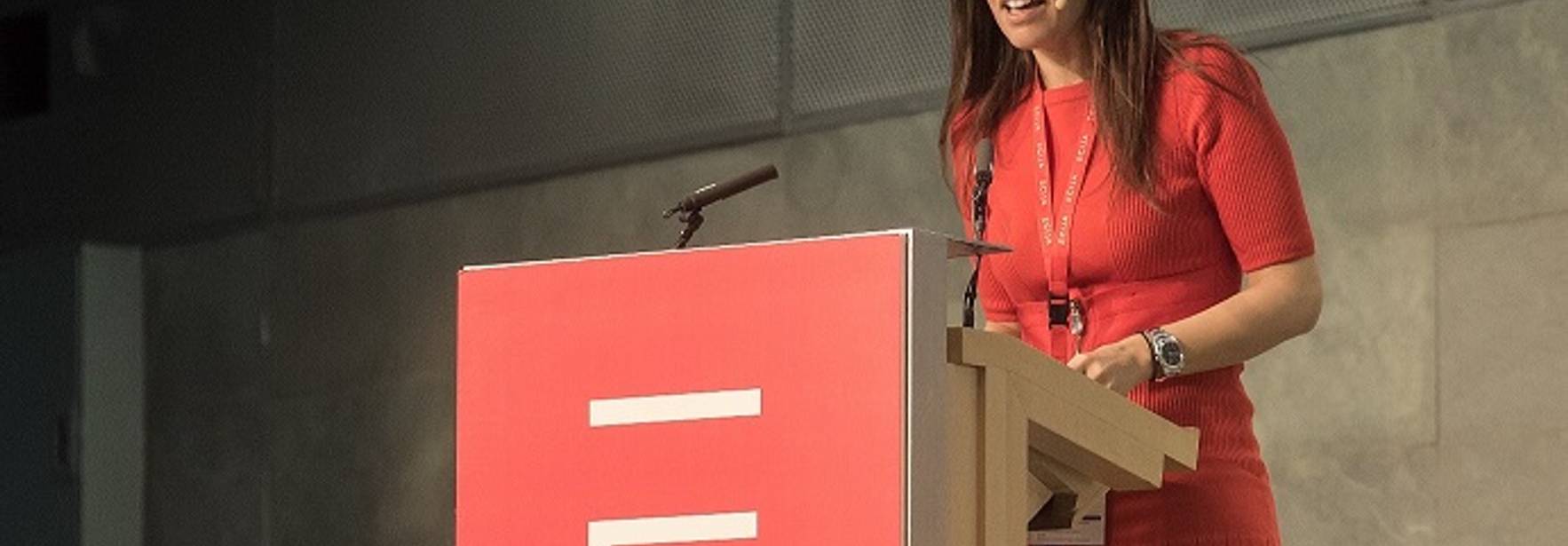 Cristina Llop, socia de ECIJA en Zaragoza, recibe el reconocimiento "Mujeres por derecho"