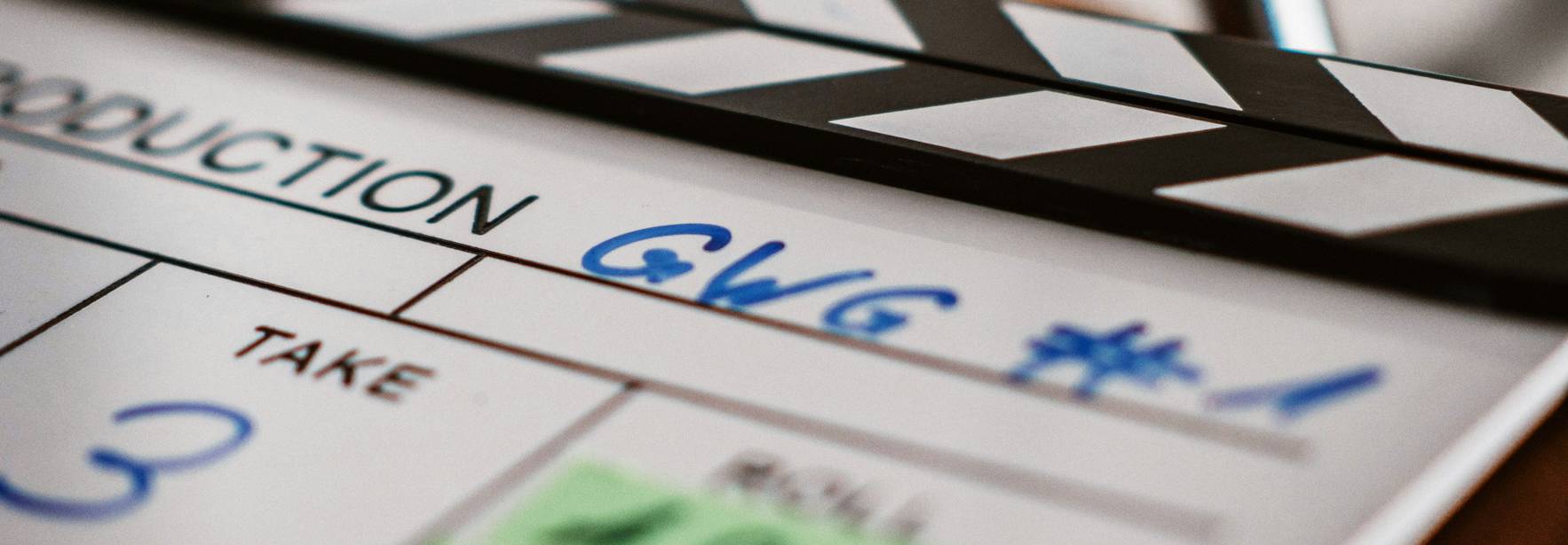 Una pizarra de claqueta utilizada en la producción cinematográfica.