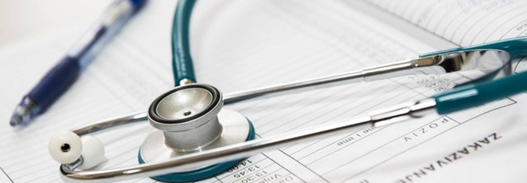 Daños médicos y arbitraje en Ecuador