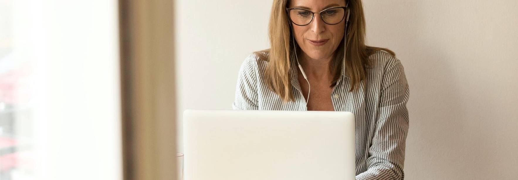 Móviles y PCs de empresa, ¿salario en especie?